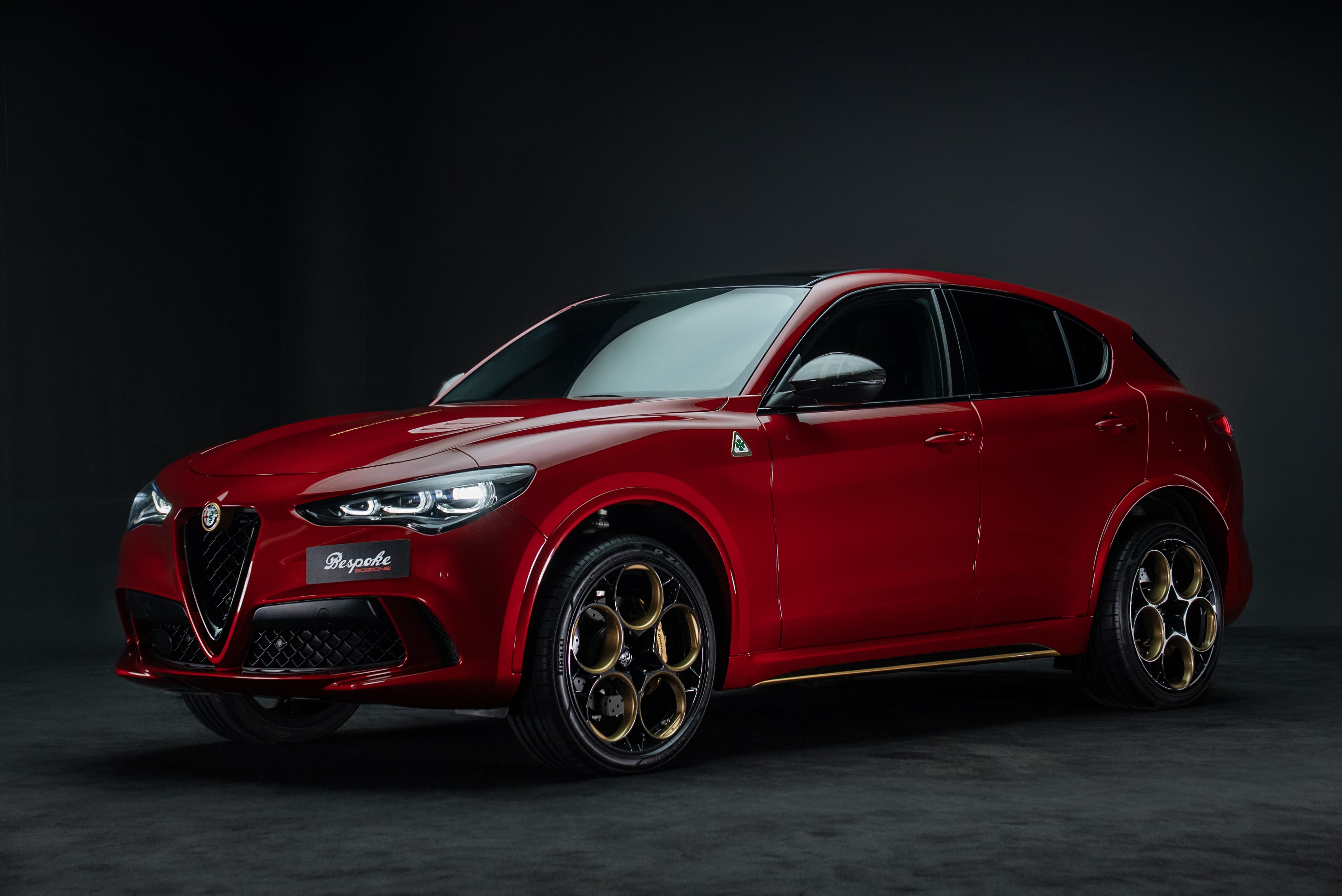 ALFA ROMEO STELVIO RED