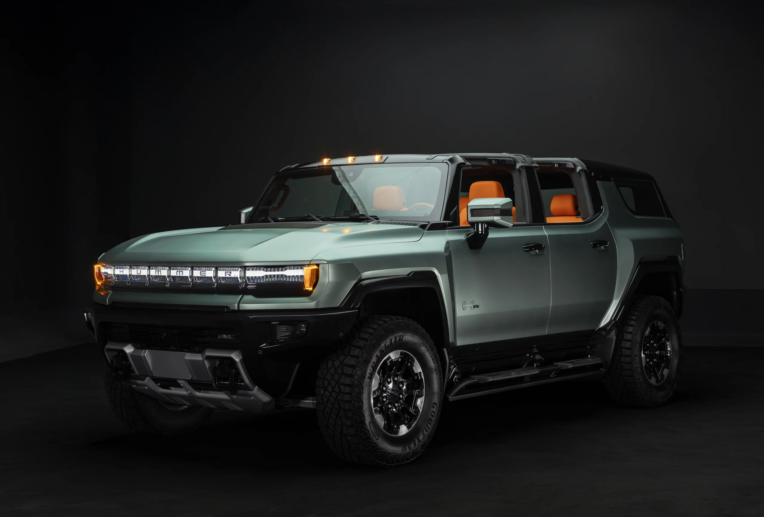 HUMMER EV ORANGE