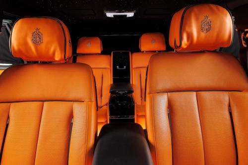 Phantom Mate: Interior