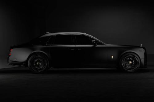 Phantom Mate: Exterior