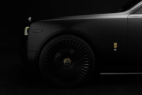 Phantom Mate: Exterior